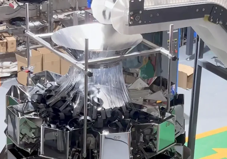 Automatic hose clamp packing machine