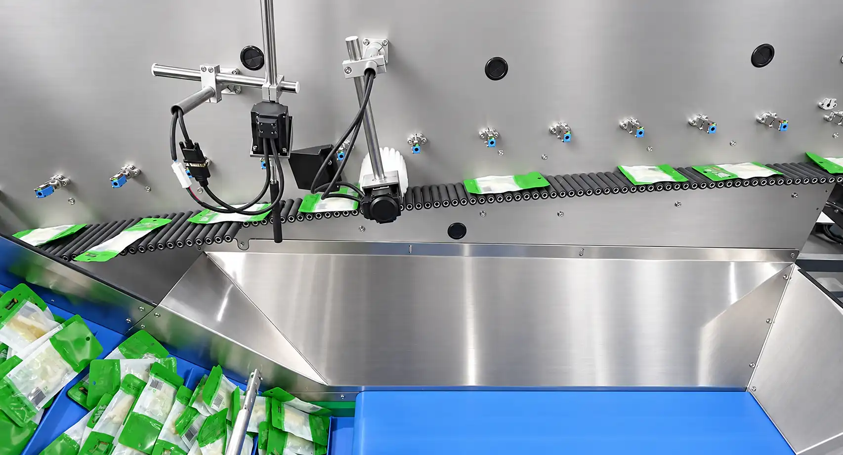 Photoelectric sensing area on an automatic bag sorting machine